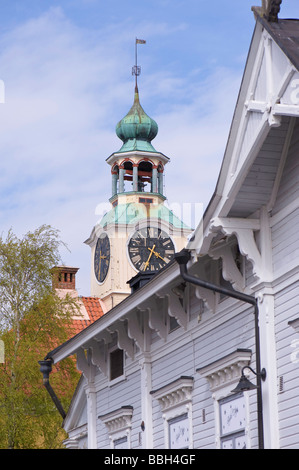 Traditionelle Holzarchitektur und Street anzeigen alt Stadt Rauma, Finnland Stockfoto