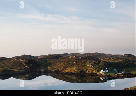 Insel Harris noch Ozean Loch Reflexionen, äußeren Hebriden, Schottland Stockfoto