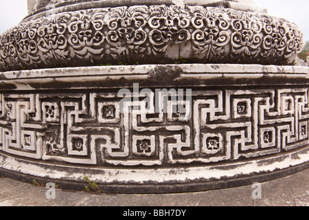 Markierungen und Designs auf der Basis einer Spalte auf den alten Apollo-Tempel in Didyma Türkei Stockfoto