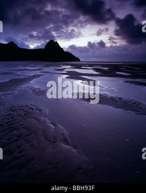 England, Wales, drei Cliff Bay (Gower). Morgendämmerung am Strand. Stockfoto