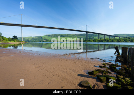 Ansicht von Erskine Bridge überqueren den Fluss Clyde nach Norden in Richtung Stadtrand von Glasgow Schottland Stockfoto