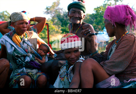 Es gibt 32 Cuca Geschäfte in Tsumkwe In der gesamten Region Odjozondjupa ehemals östlichen Buschmannland im Norden Osten Stockfoto