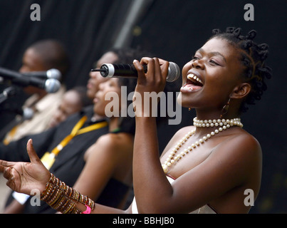 Neuling Siphokazi, bei der 4. jährlichen MTN führt, ist unterhaltsam über 25 000 lokale und internationale jazz-Liebhaber und fans Stockfoto