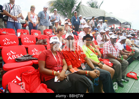 VIP-s und Gäste der ABSA erhalten Leckereien bei der A1-Grand-Prix in Durban am 29. Januar 2006 Team Switzerland war Stockfoto