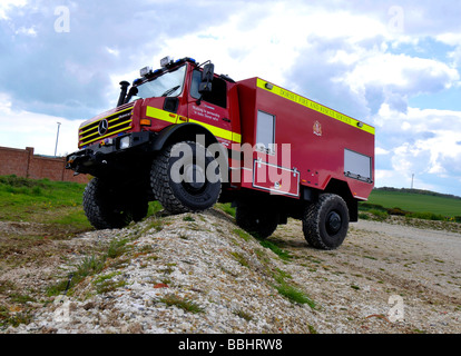 Unimog verwendet von der "Feuerwehr" Großbritannien UK Stockfoto