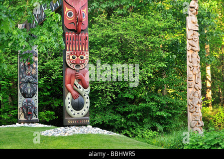 Portal 2008 New dauerhafte Kunstwerke im Stanley Park von Küsten-Salish Künstlerin Susan Punkt Vancouver British Columbia Kanada Stockfoto