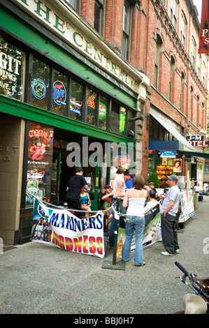 Bars und Restaurants in der Umgebung von Pioneer Square, Seattle WA, USA Stockfoto