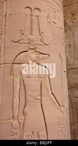 Tempel-Reliefs und Hieroglyphen, Horus Tempel, Edfu, Ägypten, Afrika Stockfoto