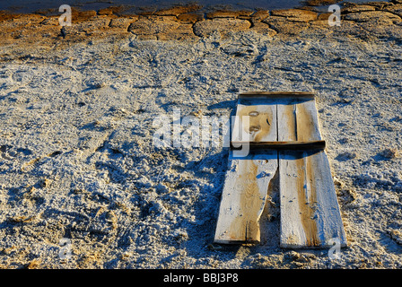 Holz Ponton im Salton sea Stockfoto