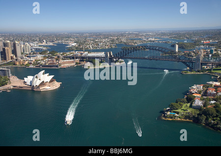 Sydney Opera House und Sydney Harbour Bridge Sydney New South Wales Australien Antenne Stockfoto