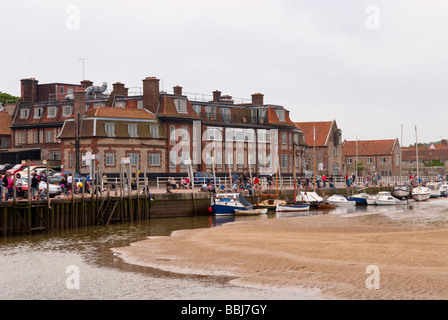 Einen allgemeinen Überblick über Blakeney Punkt zeigt das Blakeney Hotel im Hintergrund in Blakeney North Norfolk Uk Stockfoto