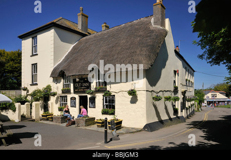 Das alte Gasthaus Mullion Dorf der Lizard-Cornwall Stockfoto