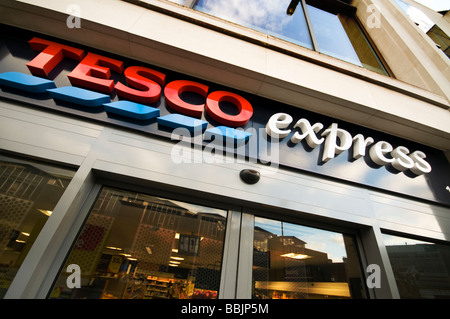 Tesco Express Shop, London, UK Stockfoto