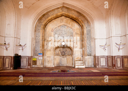 Mirhab innerhalb der Jama Masjid in Agra Indien Stockfoto