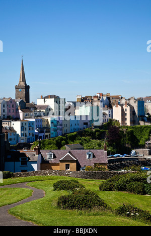 Eine Ansicht von Tenby, Pembrokeshire Burgberg entnommen Stockfoto