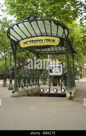 Äbtissinnen metropolitan Bahnhof Eingang Kunst Nouveau Paris Stockfoto
