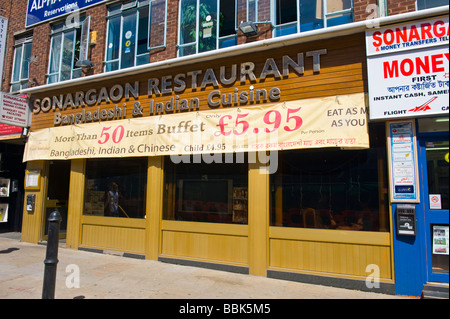 Brick Lane, Shoreditch, East End, Wahrzeichen Sonargaon Restaurant mit 50 Stück auf Buffet für £5.95 Essen soviel Sie mögen Stockfoto