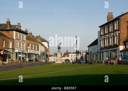 Dorfanger und Statue von General James Wolfe, Westerham, Kent, England Stockfoto