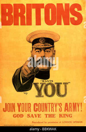 LORD KITCHENER UK Armee recruiting Poster aus dem ersten Weltkrieg gibt es in verschiedenen Ausführungen Stockfoto