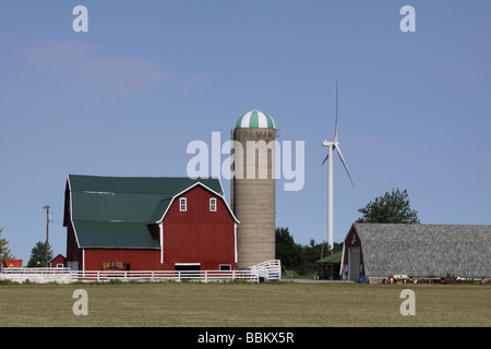 Windenergieanlagen auf Ackerland Elkton Michigan USA, von Carol Dembinsky/Dembinsky Foto Assoc Stockfoto