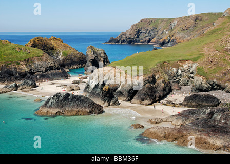 Kynance Cove in der Nähe von Lizard Point in Cornwall, Großbritannien Stockfoto