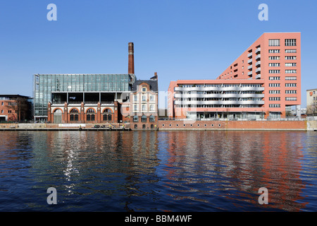 Radialsystem V, Kulturraum und Ibis Hotel an der Spree entlang, Berlin, Deutschland, Europa Stockfoto