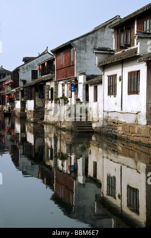 Nanshihe Kanal im alten Wasser Stadt Zhouzhuang Jiangsu China Stockfoto