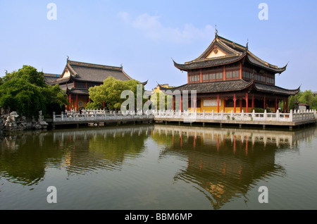 Quanfu buddhistischer Tempel in der Song-Dynastie gebaut und See, umgeben von Gärten Zhouzhuang Nanhu Jiangsu China Stockfoto