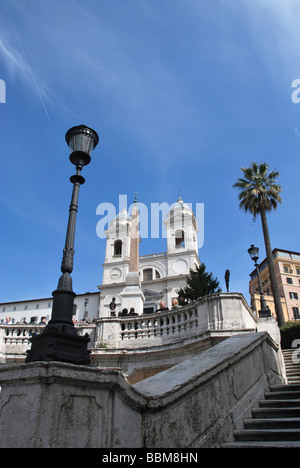 Obelisk, Santa Trinita dei Monti Kirche, Spanische Treppe, historisches Zentrum, Rom, Italien Stockfoto