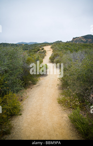 Wanderer auf dem Backbone Trail in den Santa Monica Mountains Stockfoto