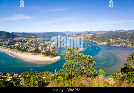 Blick über Pauanui von Paku Hill Tairua Nordinsel Neuseeland Stockfoto