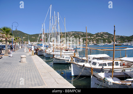 Hafen und Promenade, Port d’Andratx, Andratx Gemeinde, Mallorca (Mallorca), Balearen, Spanien Stockfoto