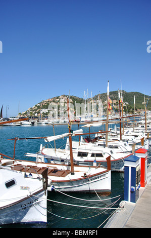 Traditionelle hölzerne Boote im Hafen, Port d ' Andratx, Gemeinde Andratx, Mallorca, Balearen, Spanien Stockfoto