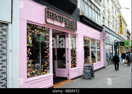 Recipease das neue Jamie Oliver-Geschäft, das in Western Road Brighton UK eröffnet und 5 Jahre später geschlossen wurde Stockfoto