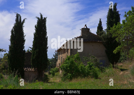 Bauernhof in einem Dorf von Ansouis, Lubéron, Frankreich, Europa Stockfoto