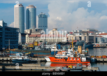 Geographie/Reisen, Sri Lanka, Colombo: Hafen mit Twin Towers des World Trade Center, Additional-Rights - Clearance-Info - Not-Available Stockfoto