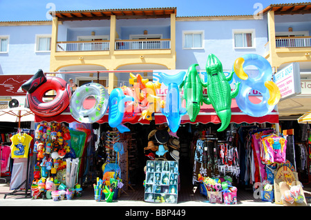 Promenade Strandshop, Port d'Alcudia, Gemeinde Alcudia, Mallorca, Balearen, Spanien Stockfoto