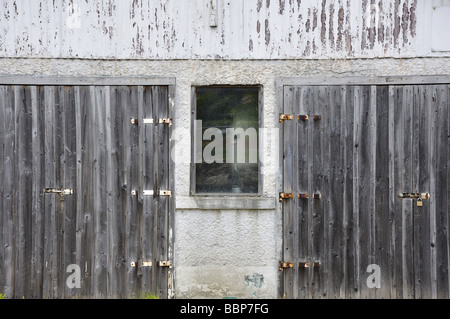 Alte Garage Ullapool Schottland Stockfoto