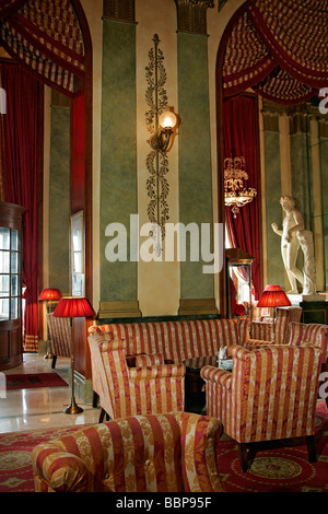 DIE LOUNGE, HOTEL-RESTAURANT "LE ROYAL", DEAUVILLE, CALVADOS (14), NORMANDIE, FRANKREICH Stockfoto