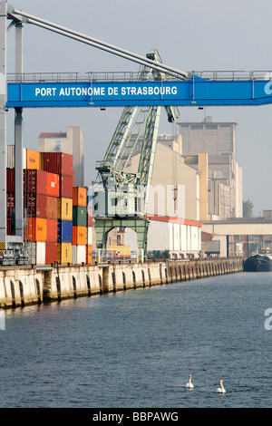 HAFEN VON STRAßBURG, STRAßBURG, BAS-RHIN (67), ALSACE, FRANKREICH Stockfoto