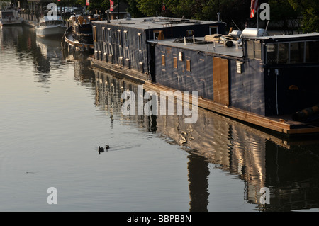Wartung Lastkahn auf den Erie-Kanal, Fairport NY USA Stockfoto