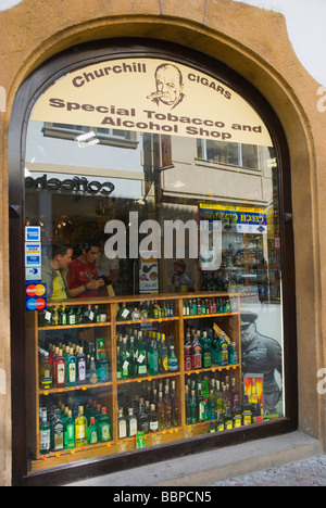 Churchill Tabak und Alkohol-Shop in der alten Stadt Prag Tschechische Republik Europa Stockfoto