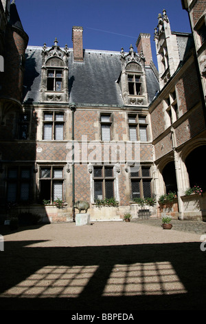 DAS MUSEUM VON LE BERRY, HOTEL CUJAS, BOURGES, CHER (18), FRANKREICH Stockfoto