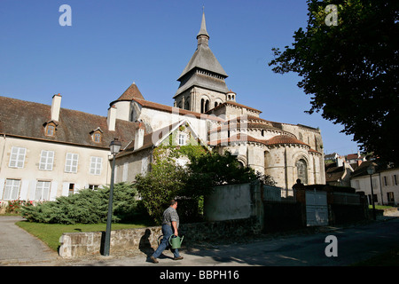 ABTEIKIRCHE SAINTE VALERIE, CHAMBON-SUR-VOUEIZE, CREUSE (23), FRANKREICH Stockfoto