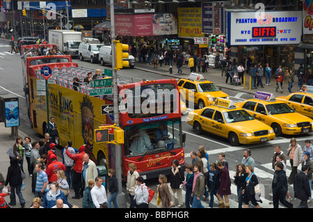 Ein Tour-Bus am Times Square in New York am Mittwoch, 27. Mai 2009 Frances M Roberts Stockfoto