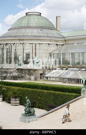 GEWÄCHSHÄUSER IM BOTANISCHEN GARTEN, KONZERTSAAL, GENANNT LE BOTANIQUE, BRÜSSEL, BELGIEN Stockfoto