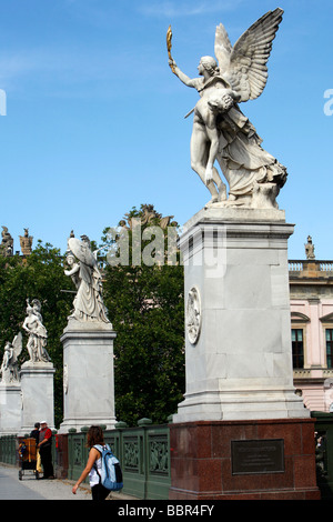 SCHLOSSBRUCKE, SCHLOSSBRÜCKE, BERLIN, DEUTSCHLAND Stockfoto