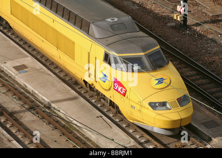 TGV, POST ZUG IN EIN RANGIERBAHNHOF, PARIS GARE DE LYON BAHNHOF, PARIS (75) Stockfoto