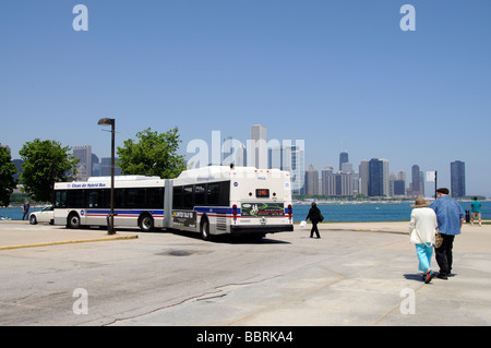 Saubere Luft kurvenreich Hybridbus Chicago Illinois USA Stockfoto