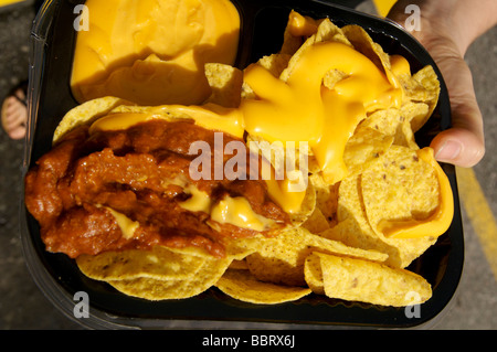 Fast-Food-Natchos aus einer Tankstelle Convenience-store Stockfoto